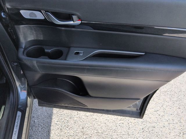 Used 2021 Hyundai Palisade Limited image 34