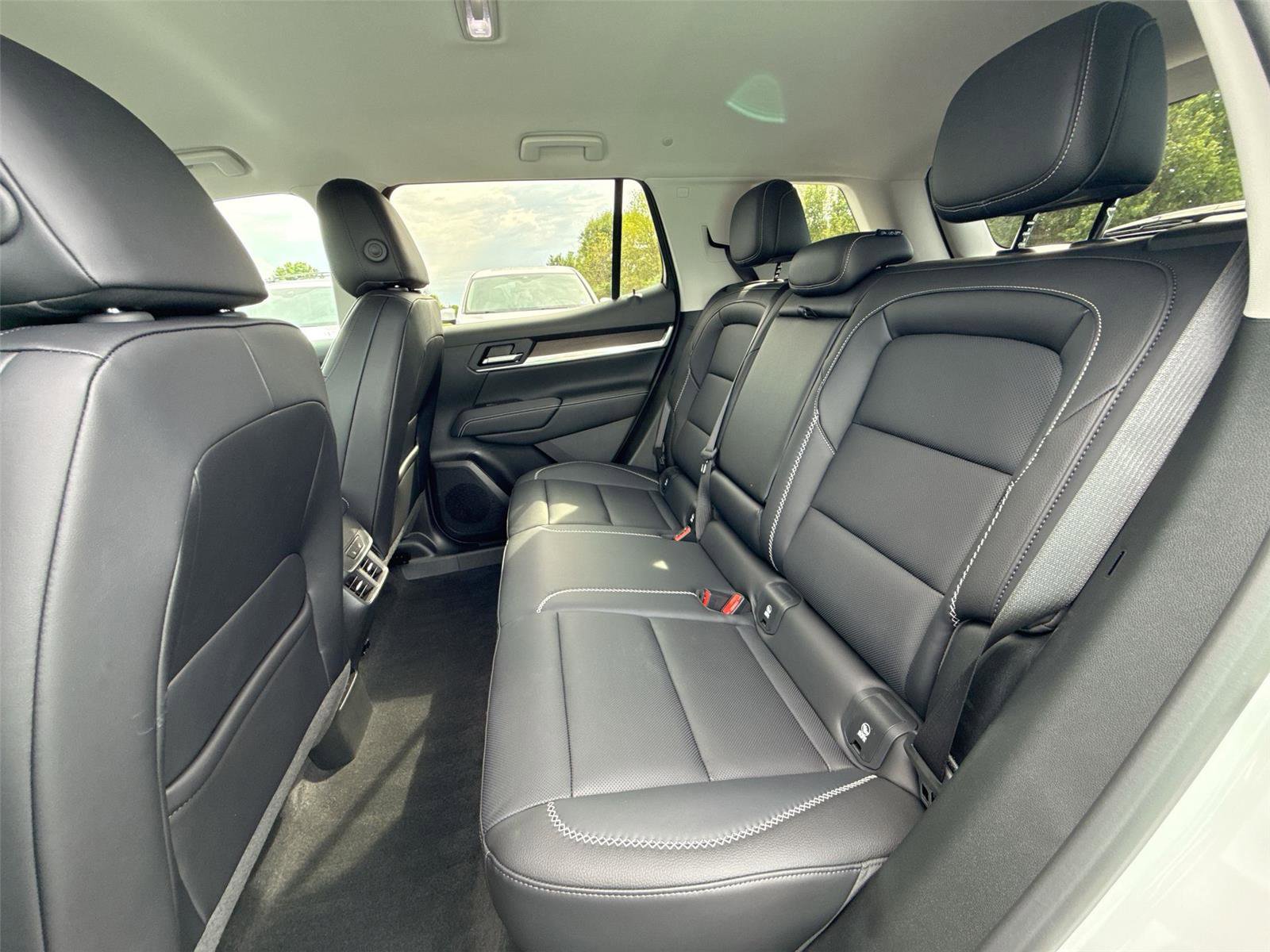 Used 2026 GMC Terrain Denali AWD/4WD image 15