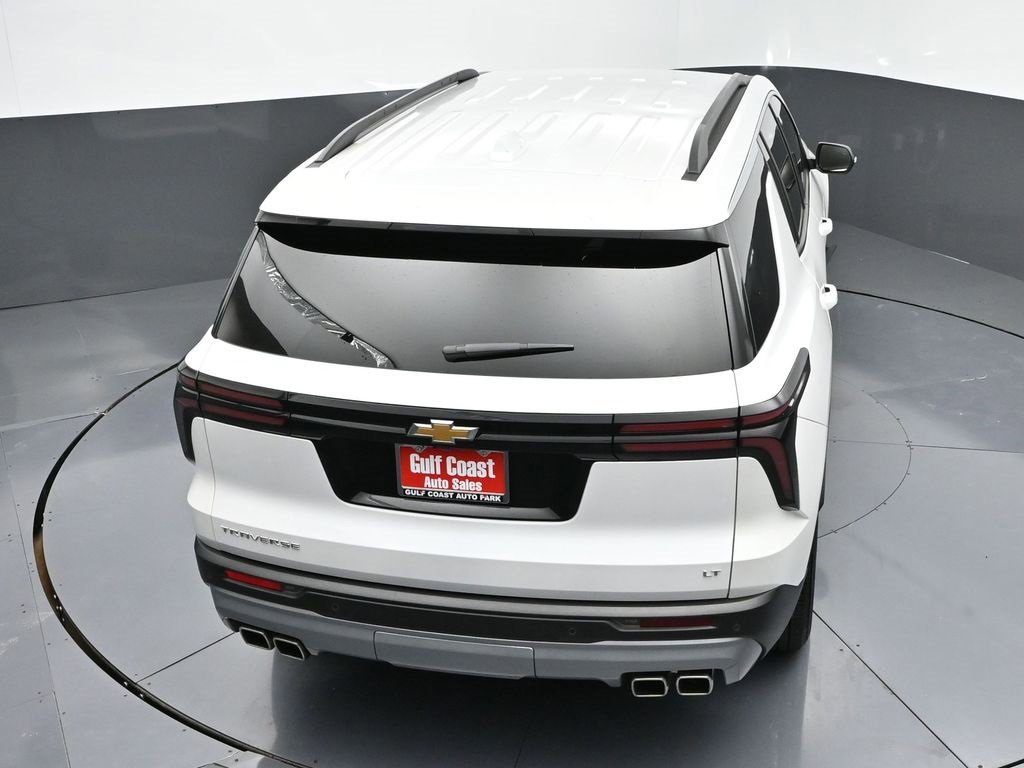 Used 2024 Chevrolet Traverse LT image 41