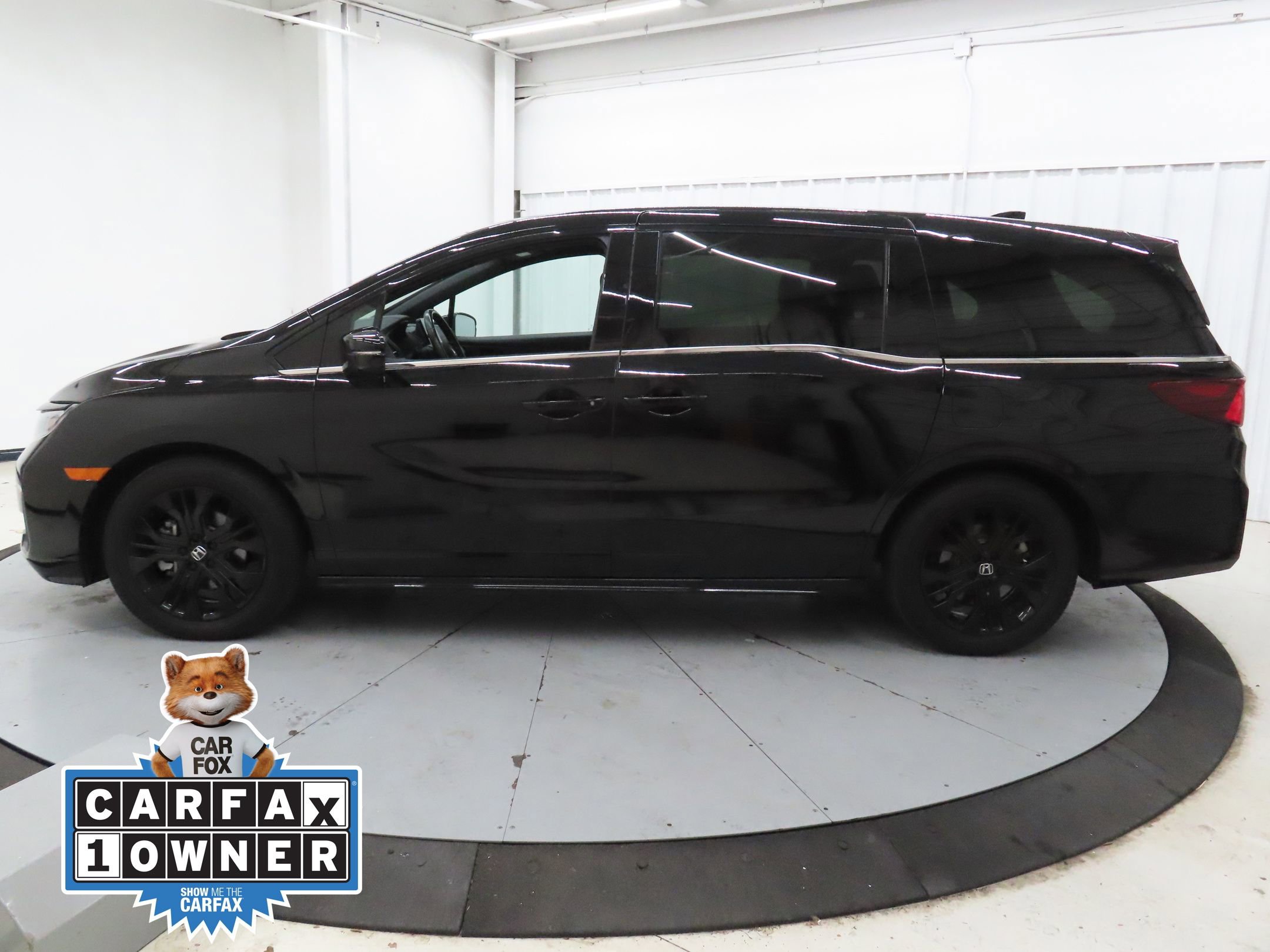 Used 2025 Honda Odyssey Sport-L image 6