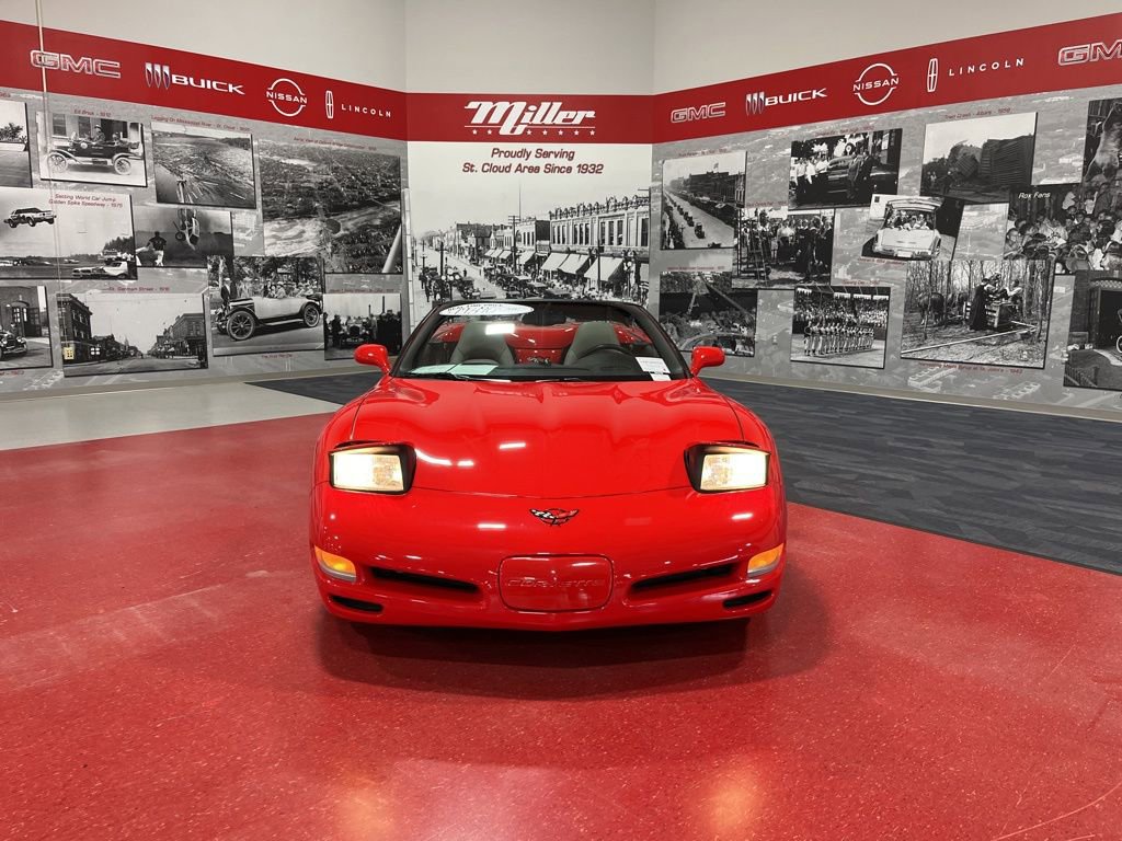 Used 1999 Chevrolet Corvette Convertible w/ Performance Handling Pkg image 9