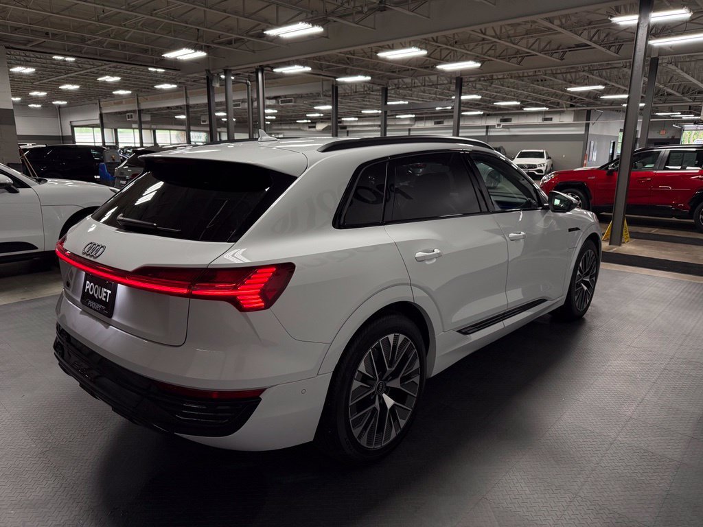 Used 2024 Audi Q8 e-tron Prestige w/ Prestige Package AWD/4WD image 4