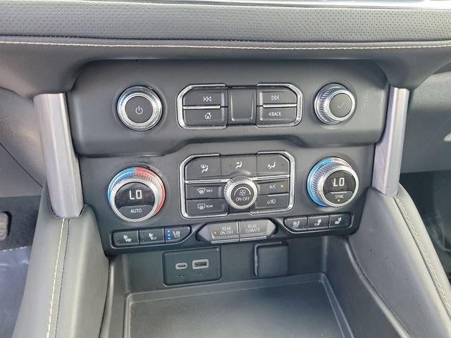 Used 2024 GMC Yukon XL SLT RWD image 32