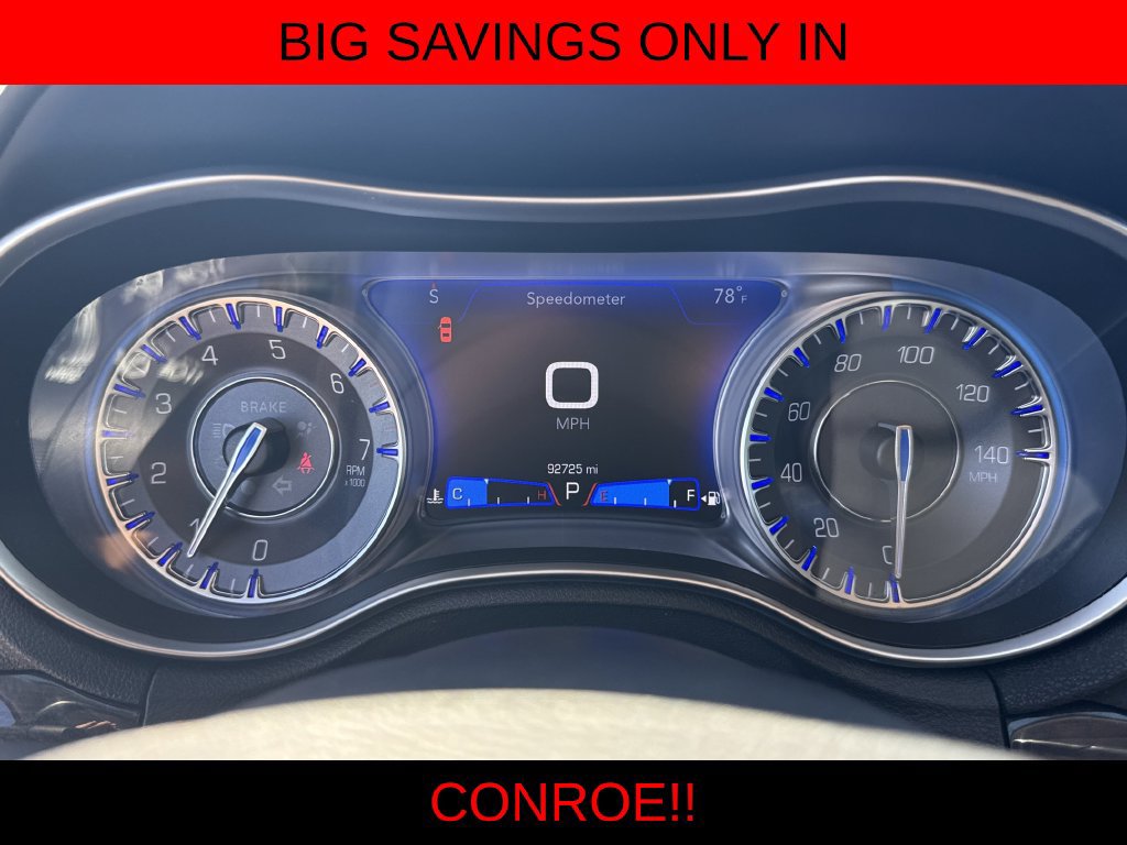 Used 2022 Chrysler 300 Touring L w/ Popular Equipment Group RWD image 17