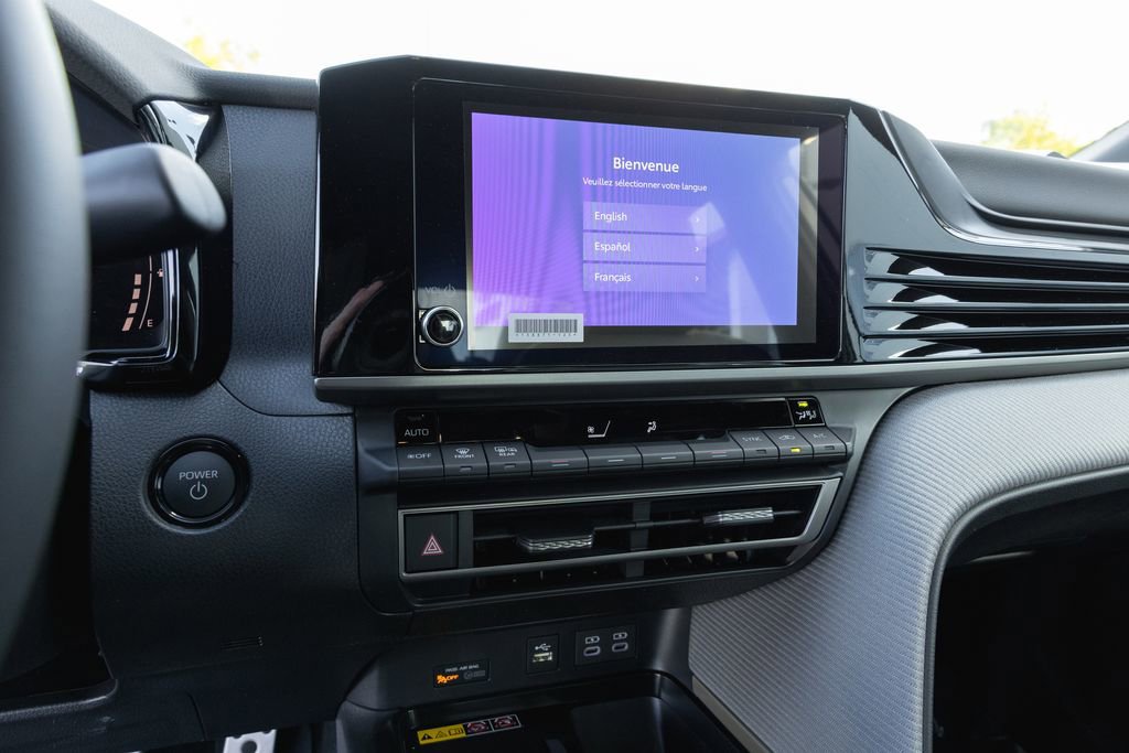 Used 2026 Toyota Camry SE w/ Convenience Package FWD image 16