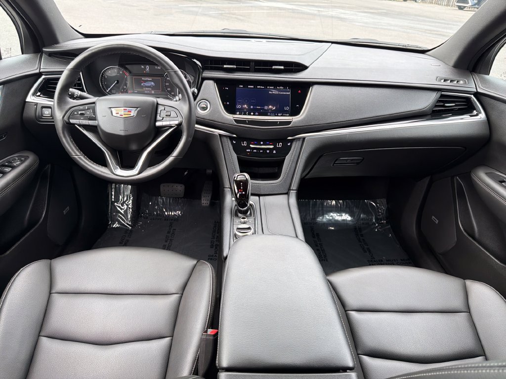 Certified 2024 Cadillac XT6 Luxury w/ LPO, Floor Liner Package AWD/4WD image 13