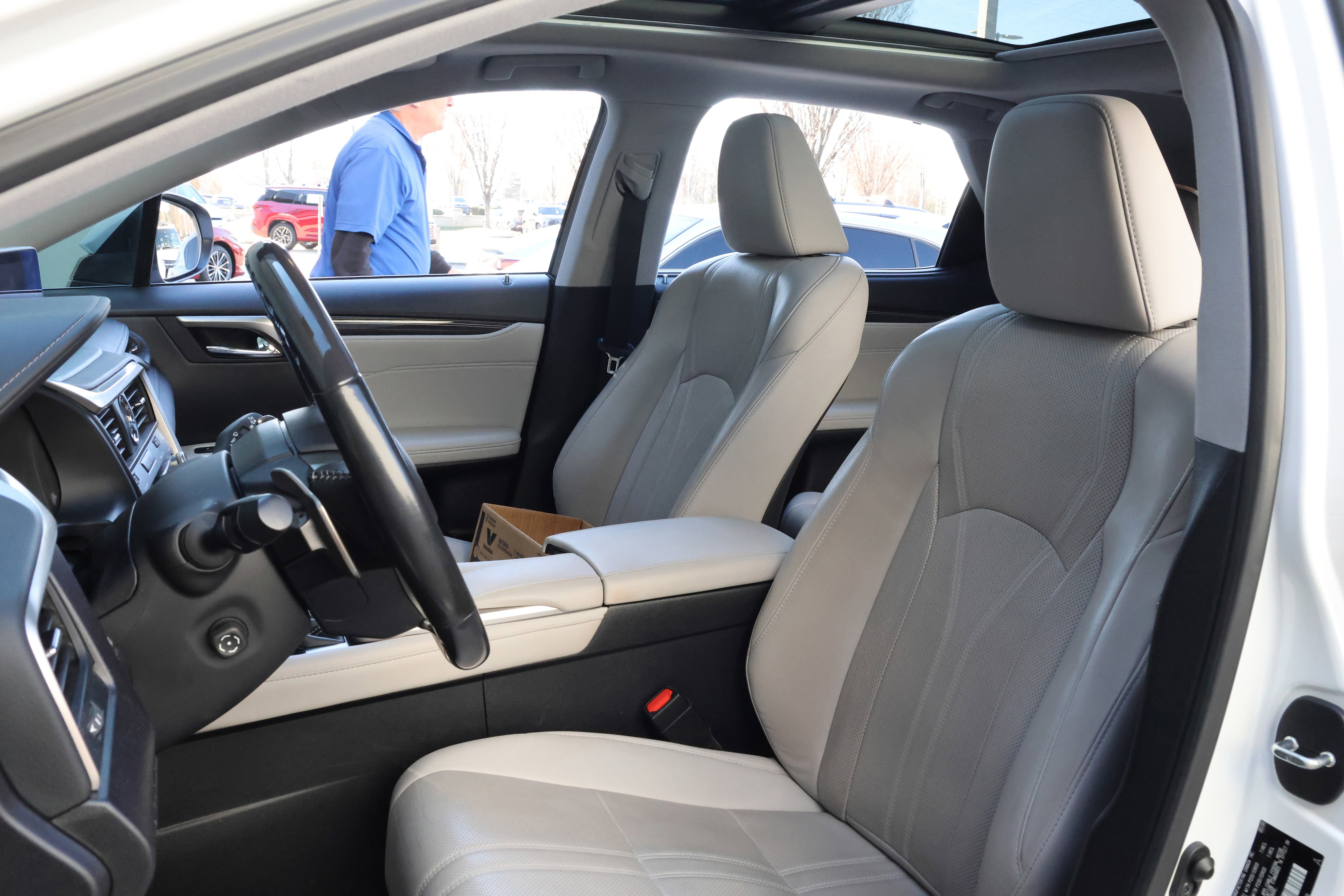 Used 2020 Lexus RX 350 AWD w/ Luxury Package image 34