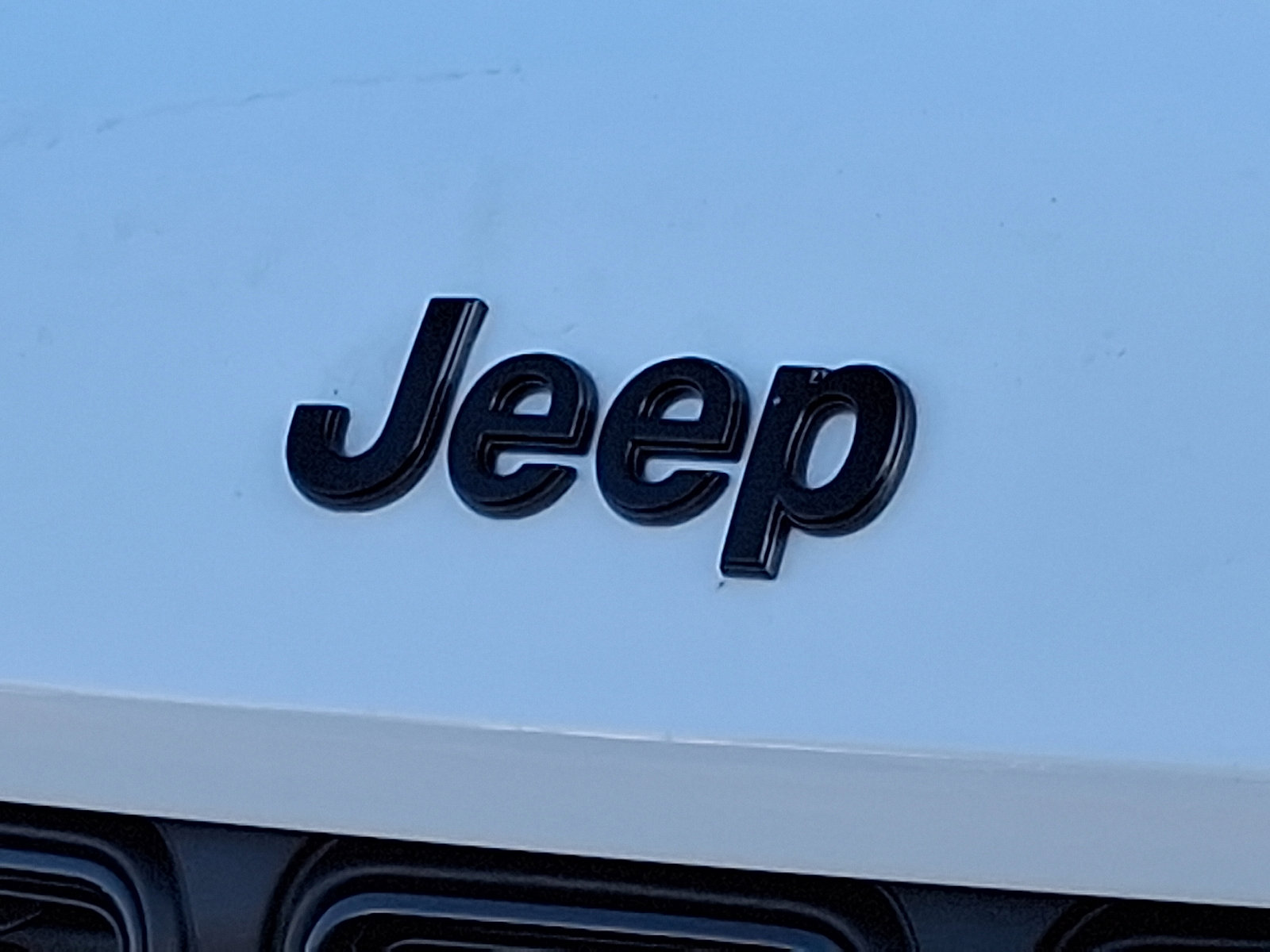 New 2025 Jeep Grand Cherokee Limited w/ Black Appearance Package image 16