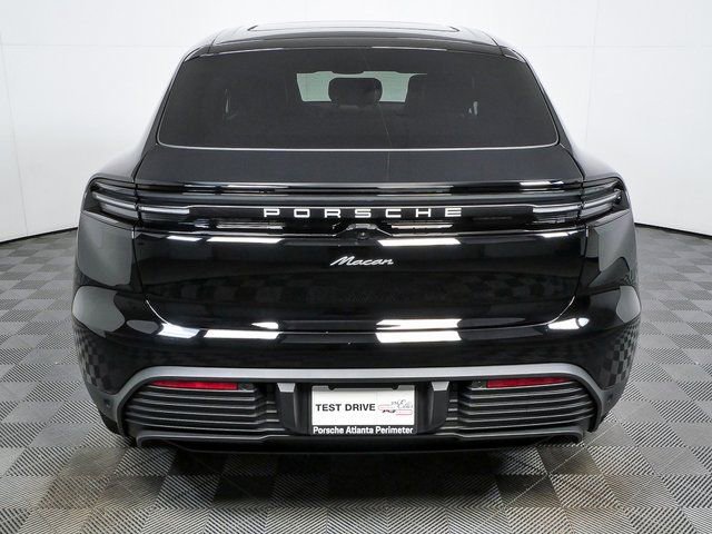 New 2026 Porsche Macan Electric image 32