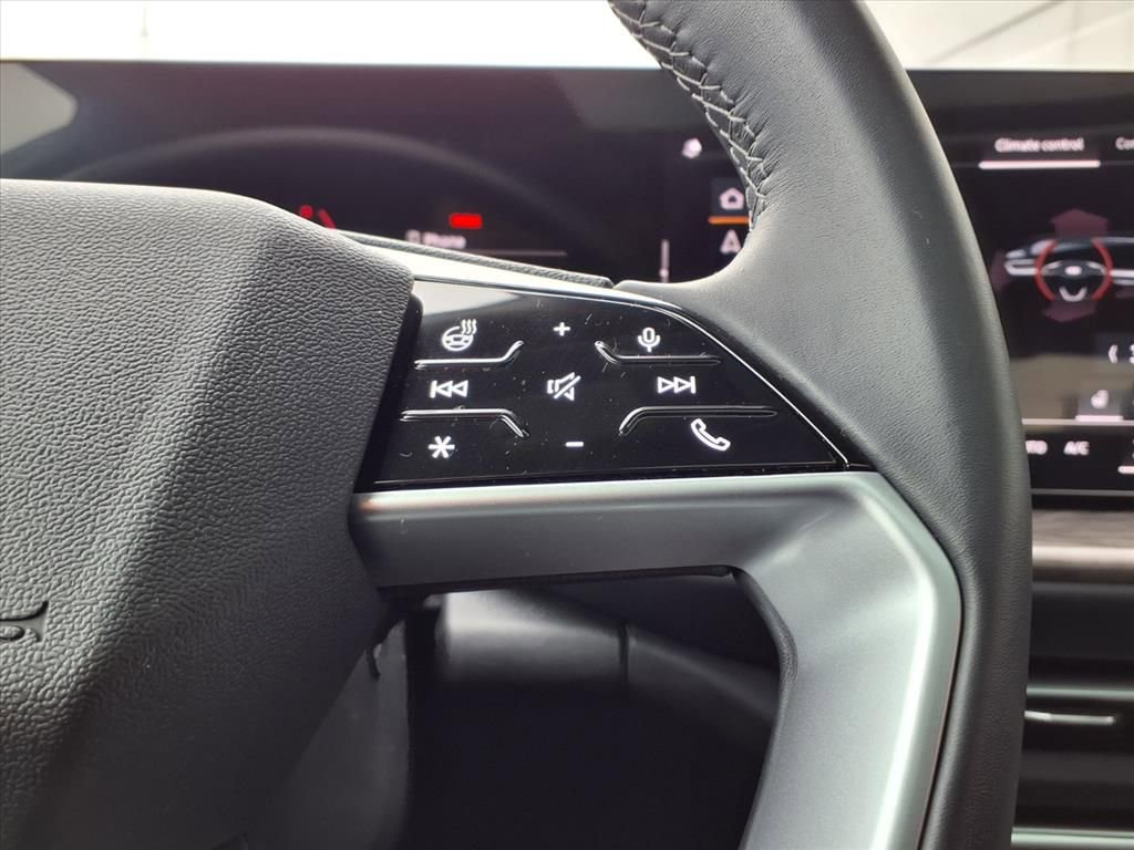 Used 2025 Audi Q5 Premium Plus w/ Premium Plus image 16