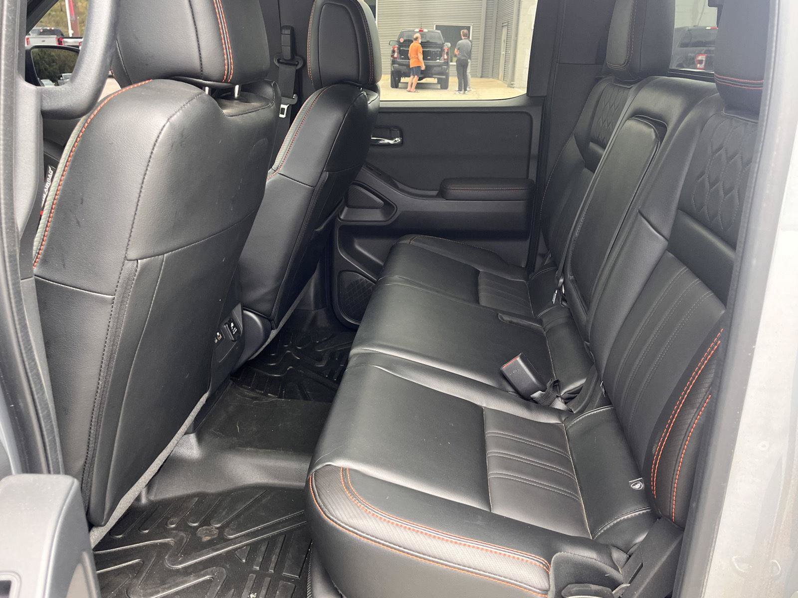 Used 2023 Nissan Frontier PRO-4X w/ Pro-4X Premium Package AWD/4WD image 18