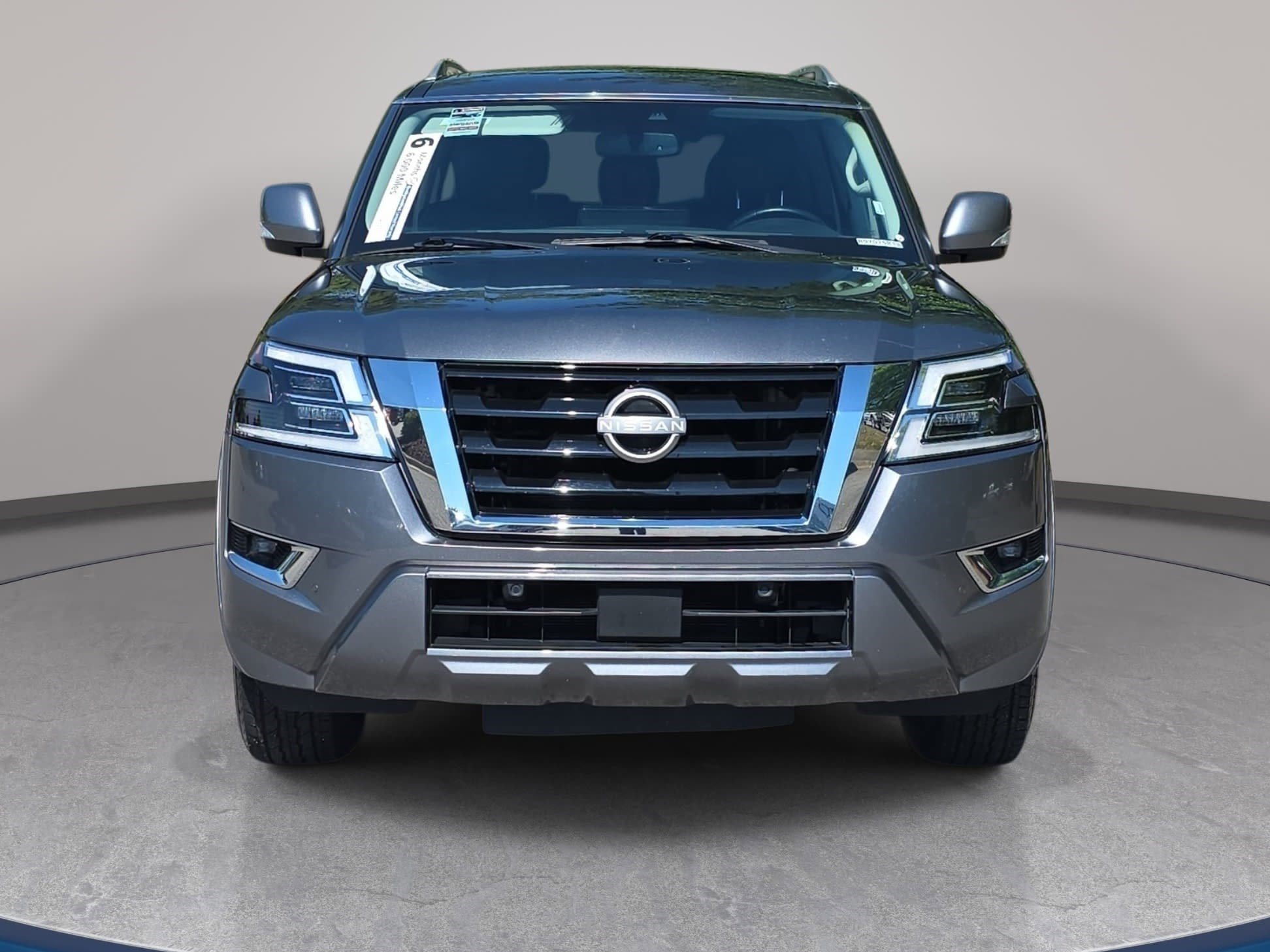 Used 2024 Nissan Armada SV AWD/4WD image 2