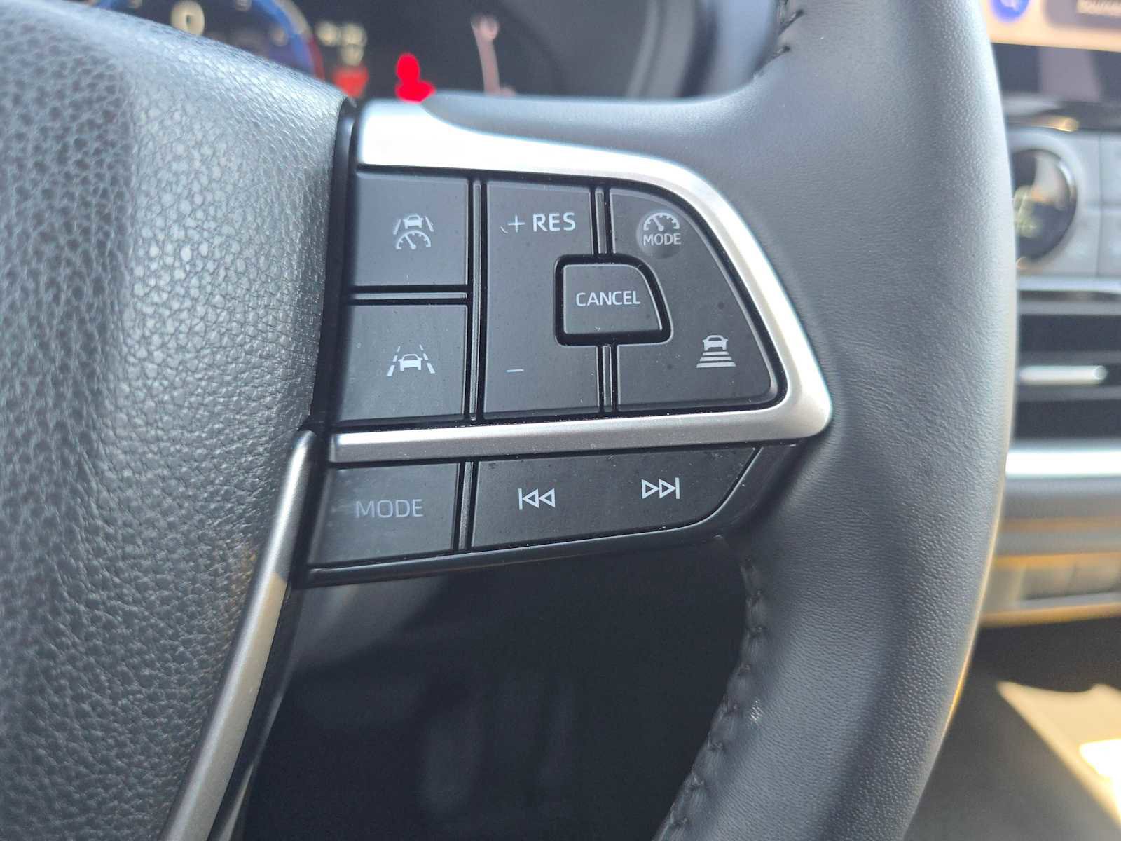 Certified 2025 Toyota Grand Highlander XLE image 30