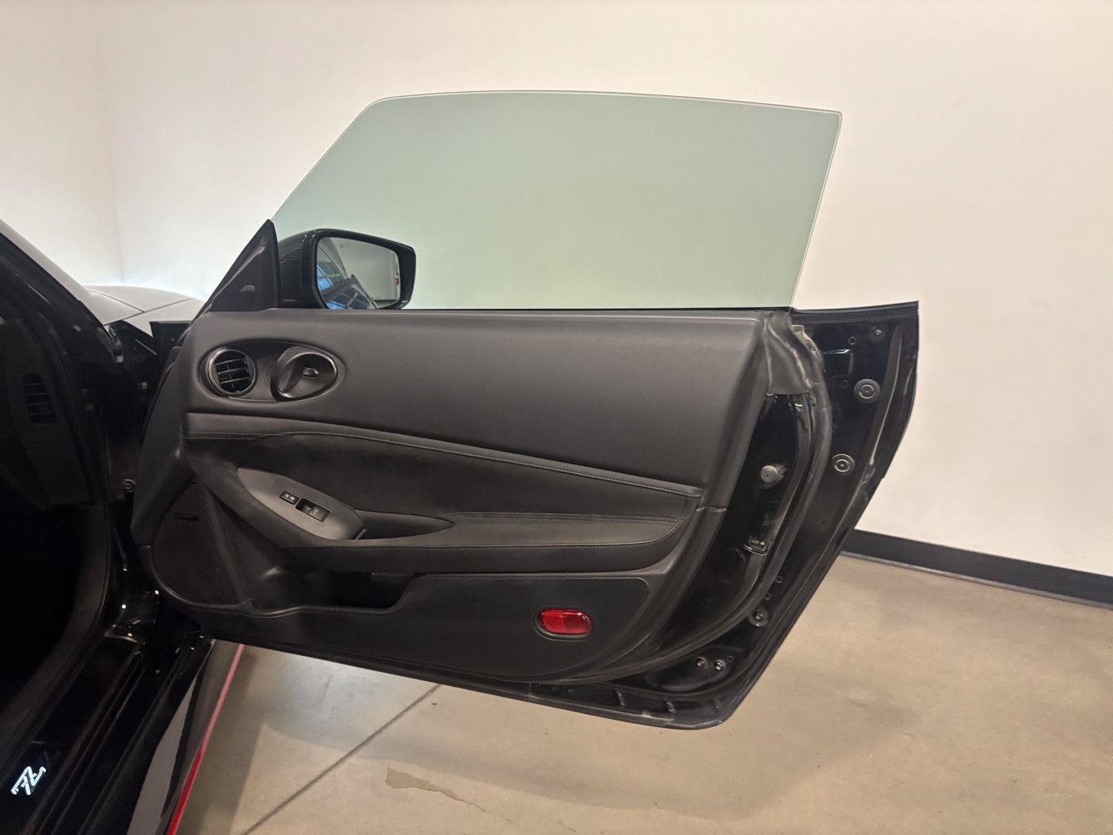 Used 2024 Nissan Z NISMO w/ Floor Mat Package RWD image 36