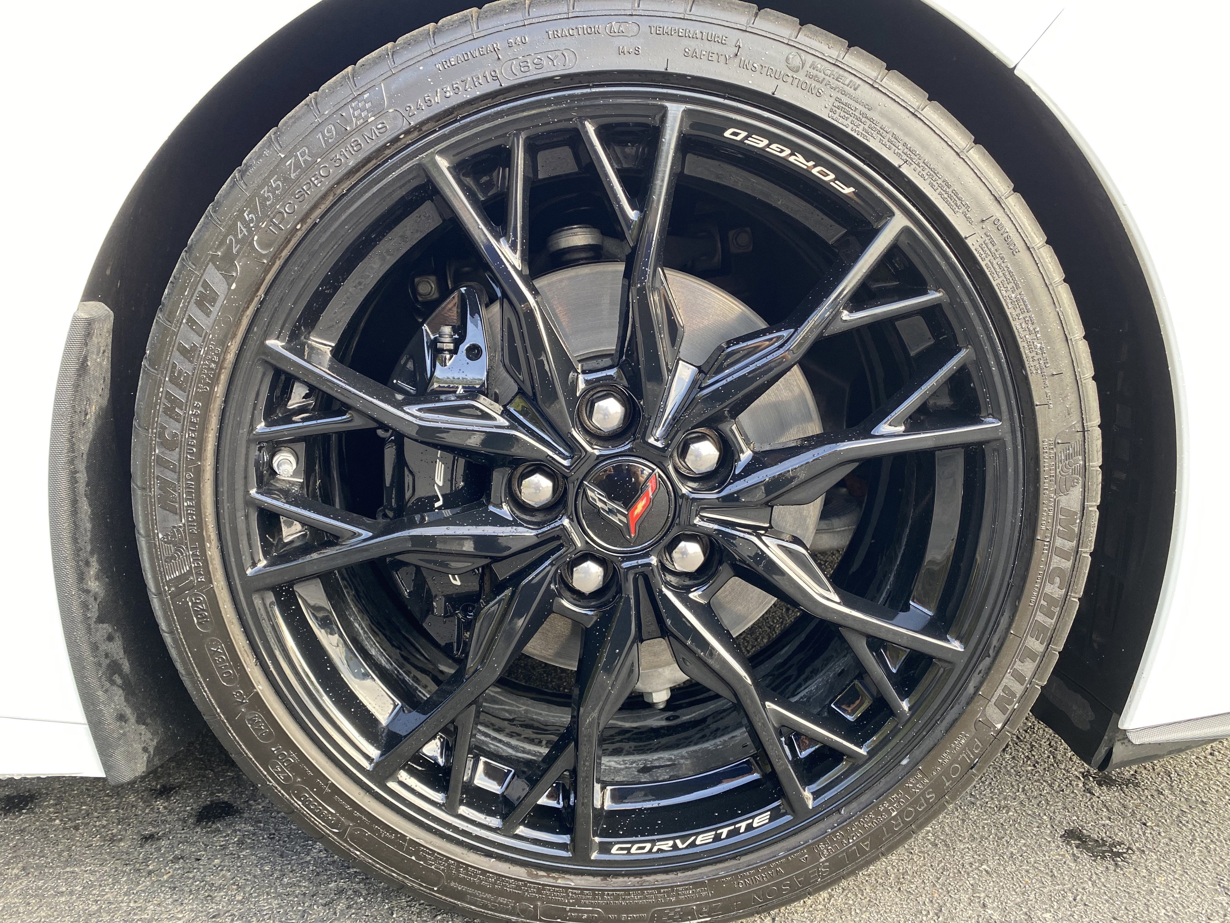 Used 2025 Chevrolet Corvette Stingray Coupe w/ 1LT image 12