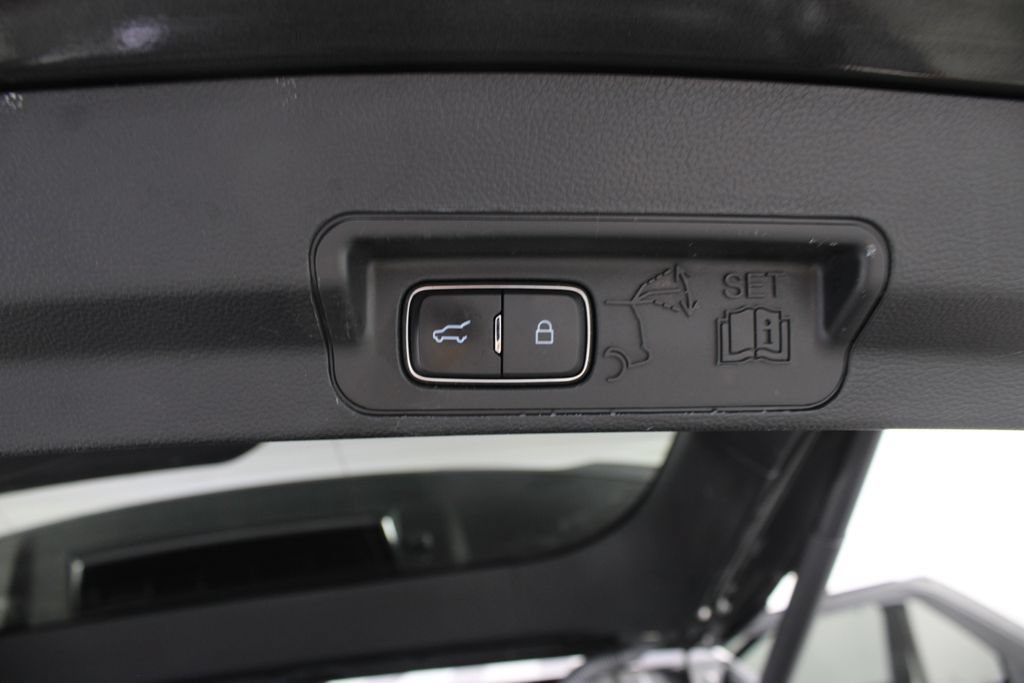 Used 2020 Ford Explorer ST w/ ST Street Pack AWD/4WD image 23