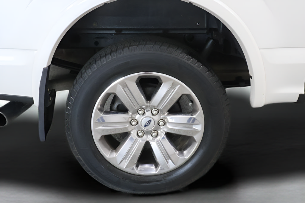 Used 2019 Ford F150 Lariat w/ Equipment Group 502A Luxury AWD/4WD image 36