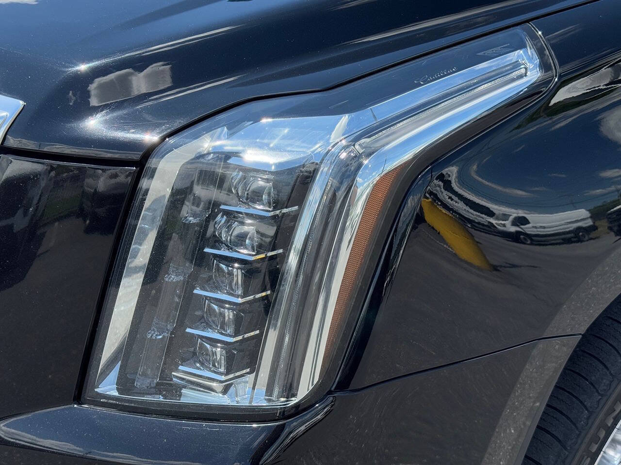 Used 2018 Cadillac Escalade ESV Premium Luxury AWD/4WD image 68