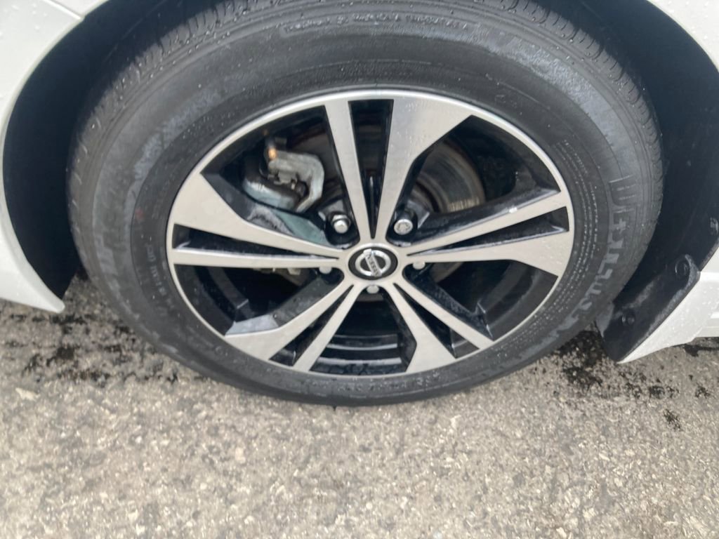 Used 2020 Nissan Sentra SV FWD image 31