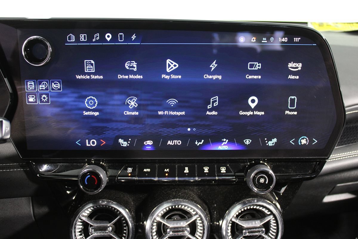 Used 2024 Chevrolet Blazer EV LT AWD/4WD image 10