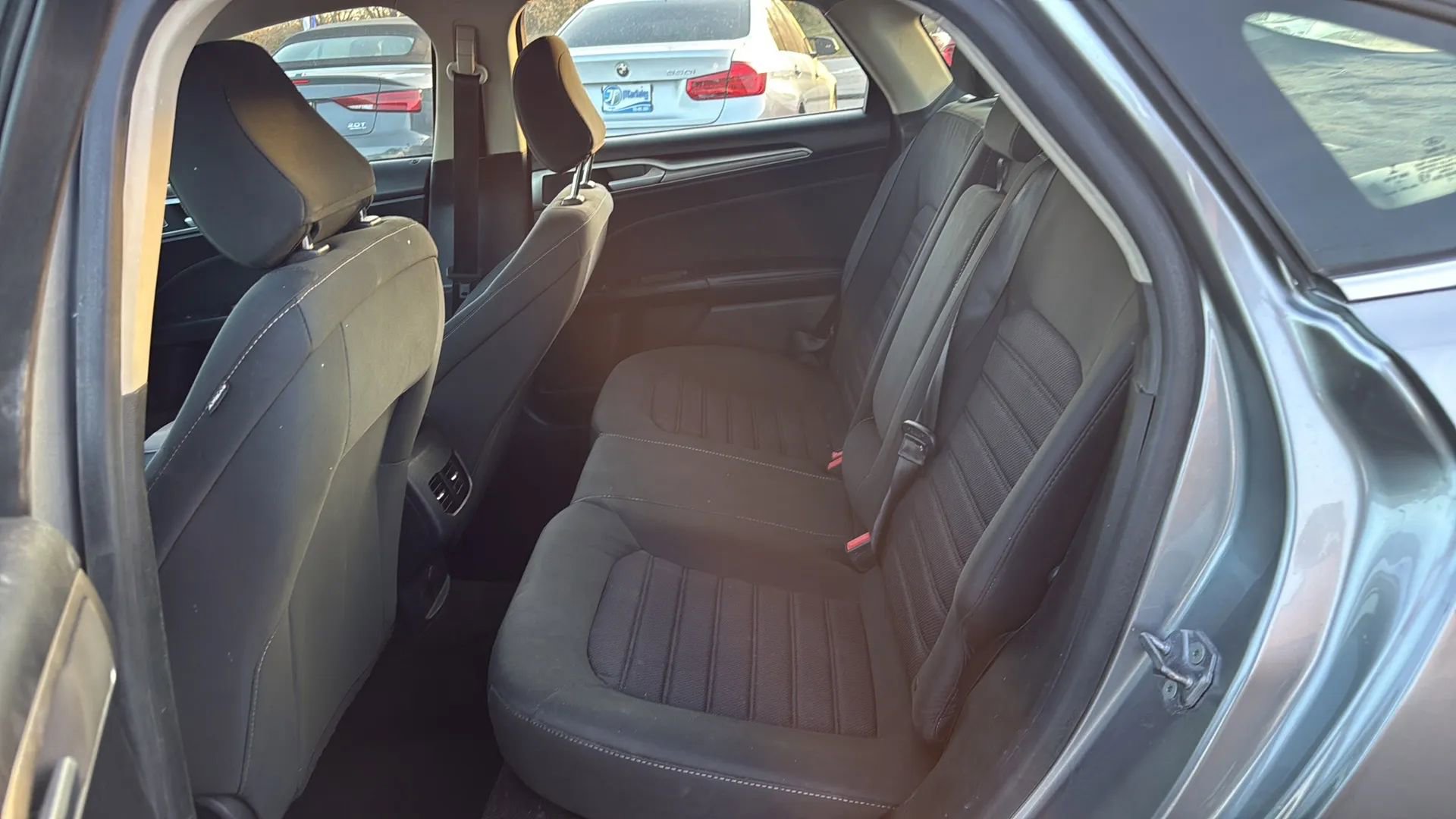 Used 2020 Ford Fusion SE image 10