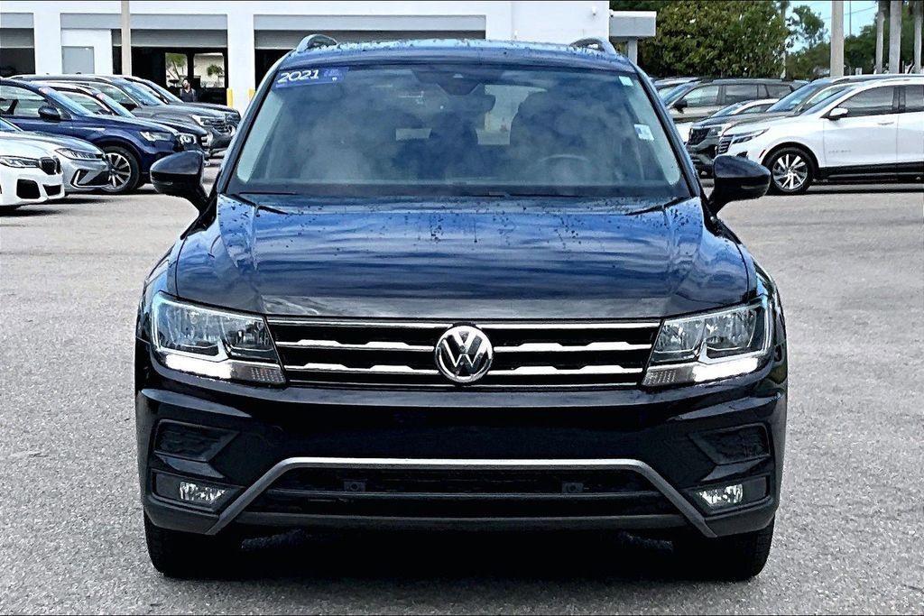 Certified 2021 Volkswagen Tiguan SEL FWD image 10
