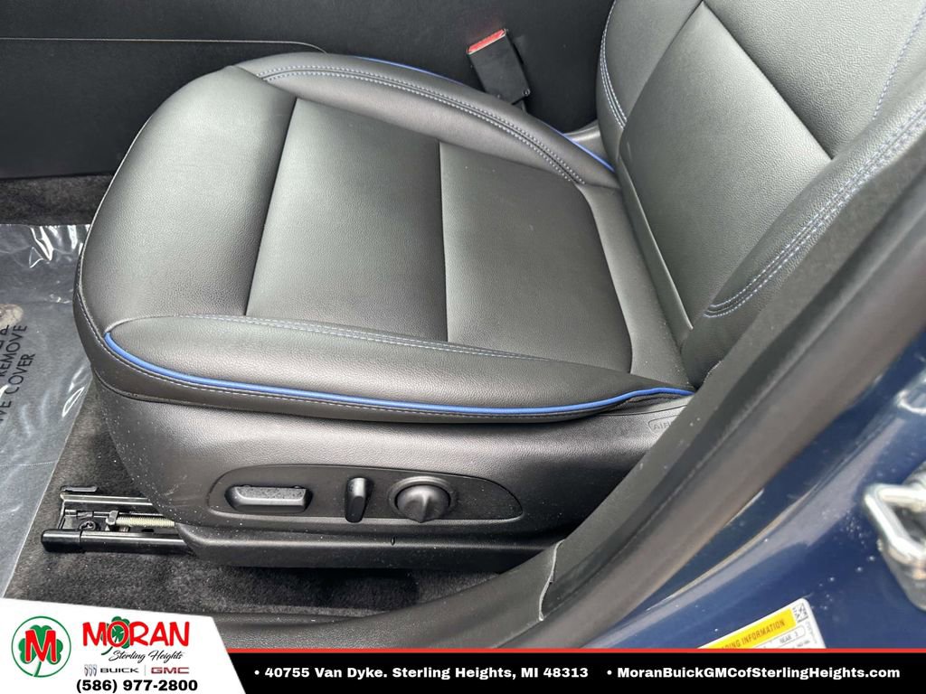 Used 2024 Buick Envista Sport Touring w/ Convenience I Package FWD image 19