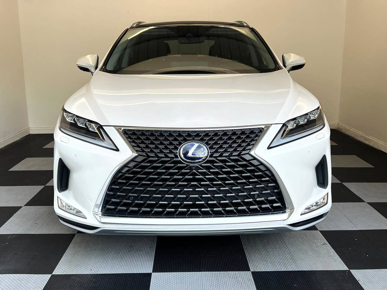 Used 2022 Lexus RX 450h AWD w/ Luxury Package image 2