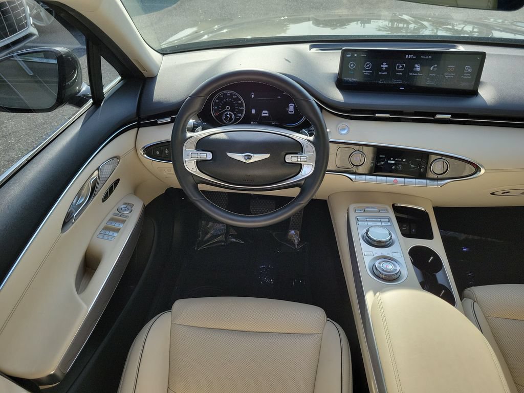 Used 2025 Genesis GV70 2.5T w/ Advanced Package AWD/4WD image 22