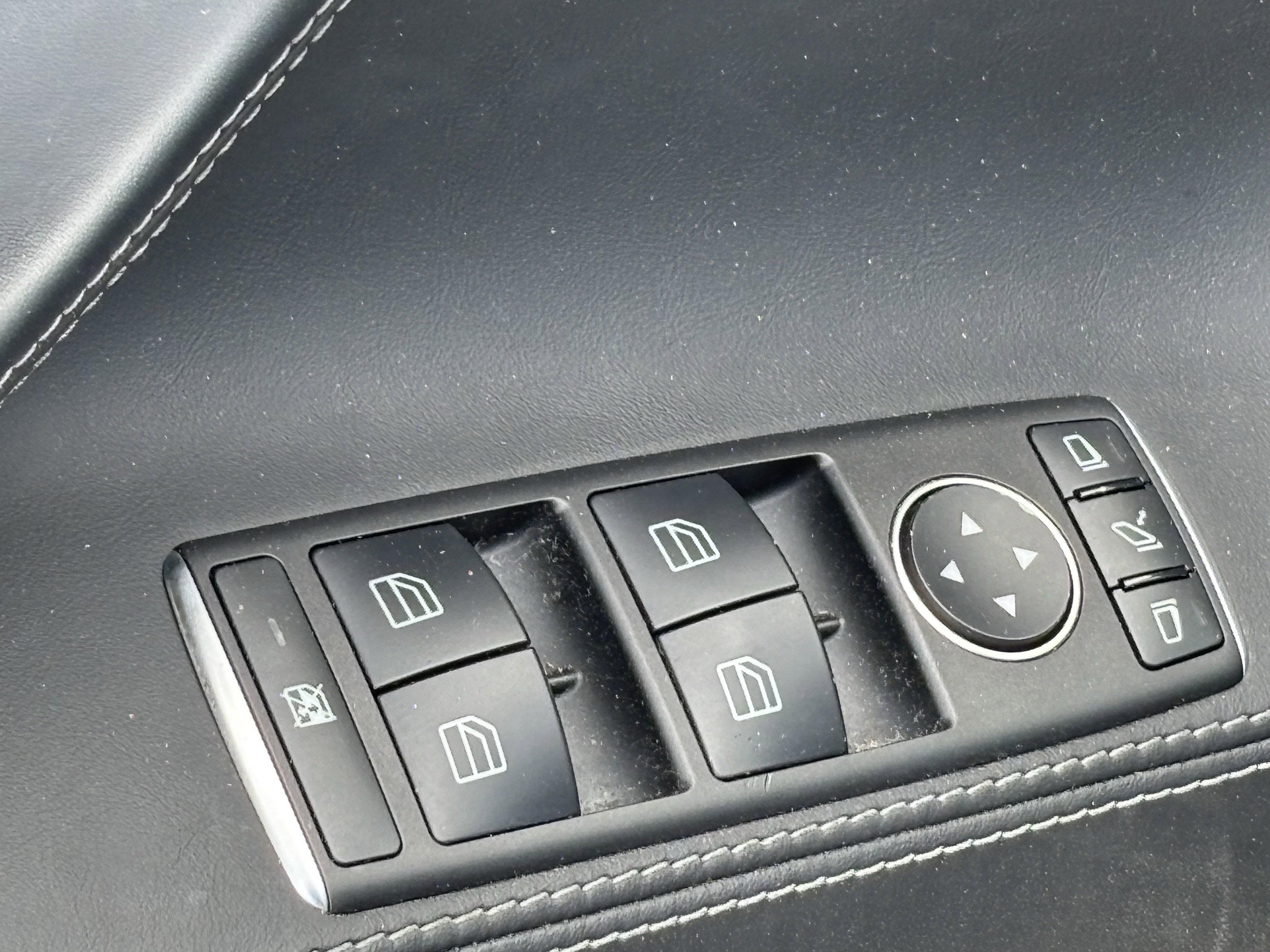 Used 2017 Tesla Model S 75D image 16