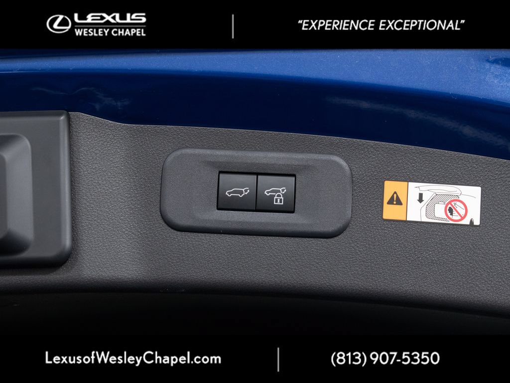 Used 2025 Lexus NX 250 FWD w/ Towing Package (2000 Lbs) image 19