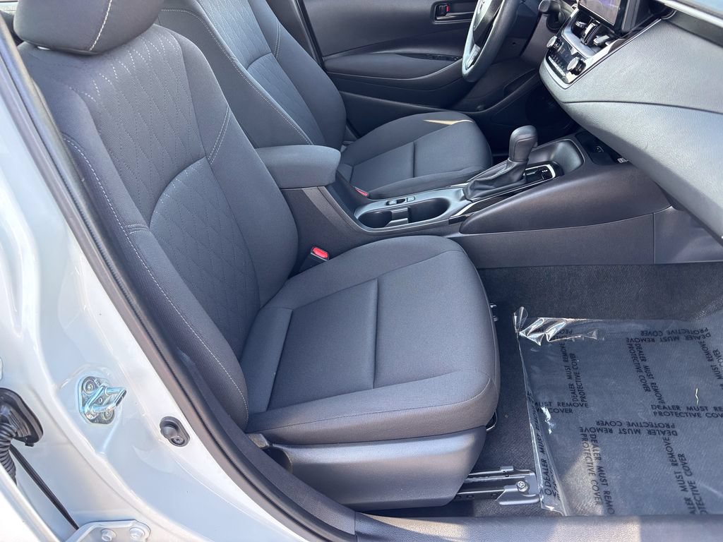 Certified 2025 Toyota Corolla LE w/ LE Premium Package FWD image 34