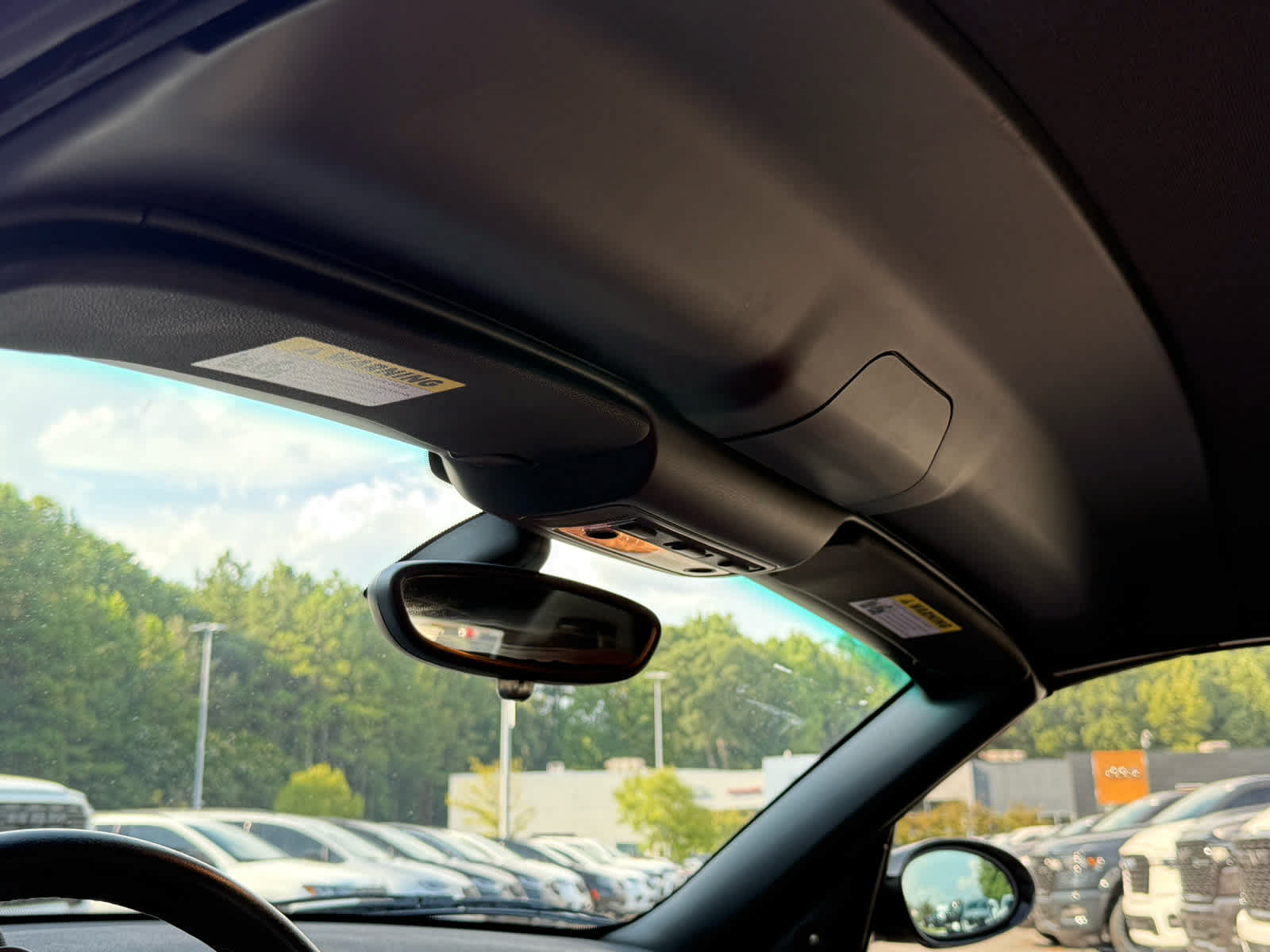 Used 2004 BMW Z4 2.5i RWD image 23
