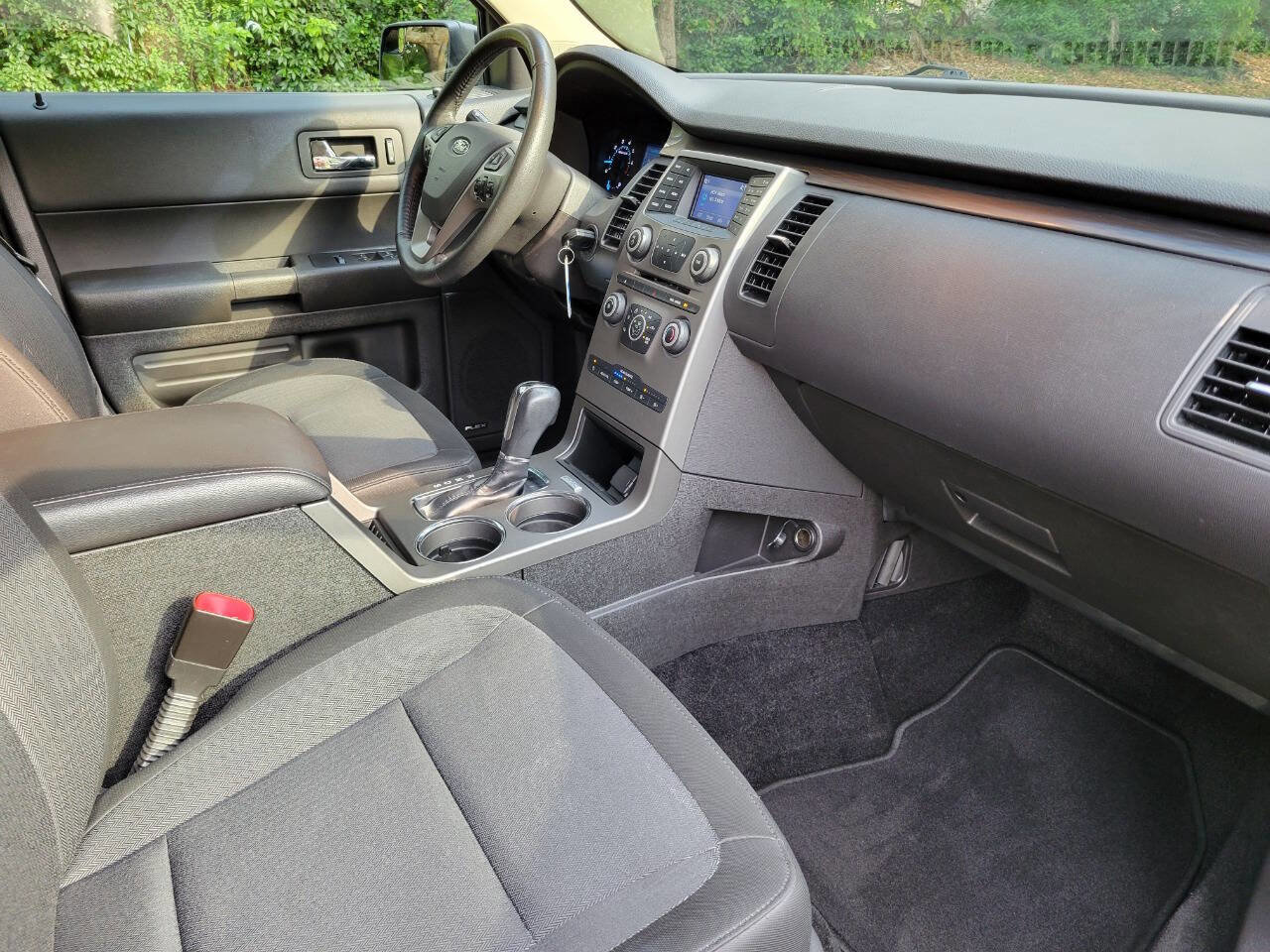 Used 2019 Ford Flex SE image 9