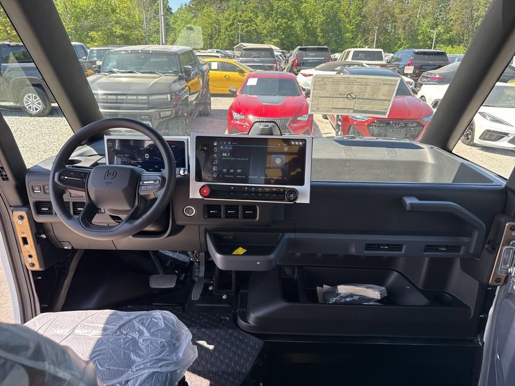 Used 2024 Chevrolet Brightdrop 600 w/ Commercial Equipment Package image 11