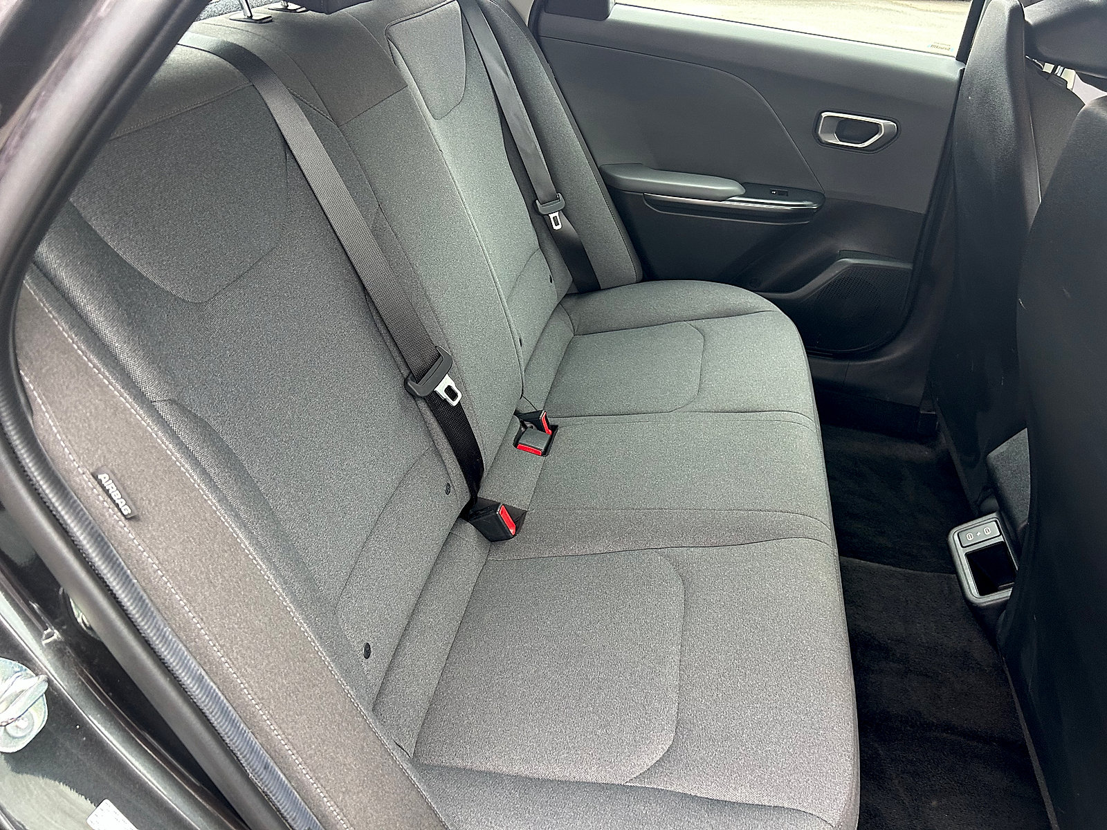 Used 2025 Kia K4 FWD image 25