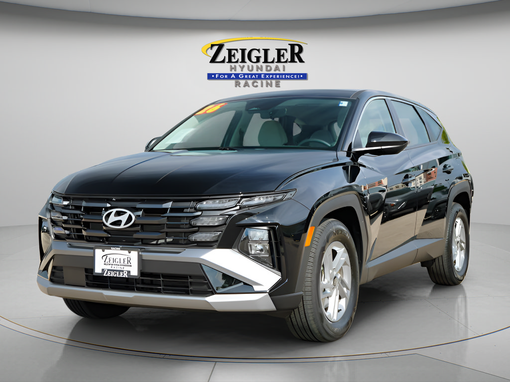 Certified 2026 Hyundai Tucson SE FWD image 3