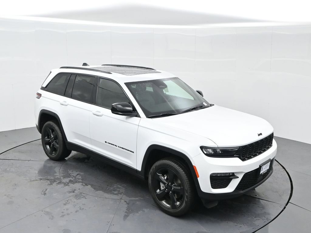 New 2025 Jeep Grand Cherokee Limited w/ Black Appearance Package image 60