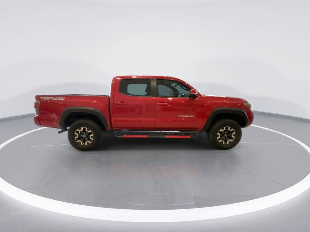 Certified 2021 Toyota Tacoma TRD Off-Road w/ Technology Package AWD/4WD image 9