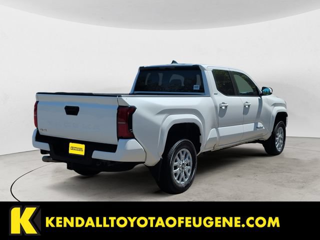 Certified 2024 Toyota Tacoma SR5 AWD/4WD image 5