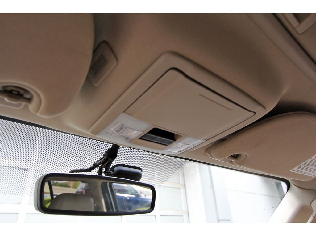 Used 2015 Lincoln Navigator 2WD image 19