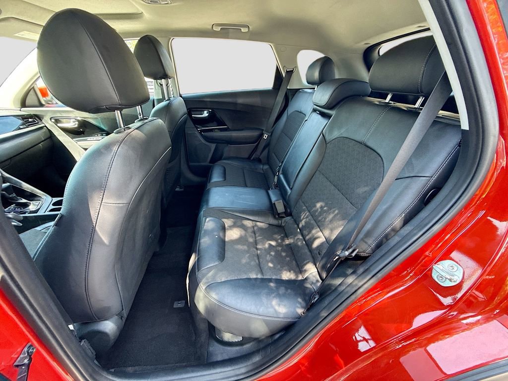 Used 2022 Kia Niro LXS image 24