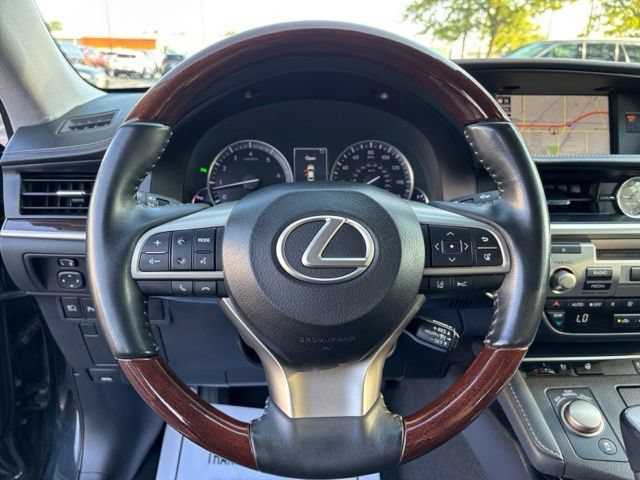 Used 2018 Lexus ES 350 w/ Navigation System Package FWD image 13