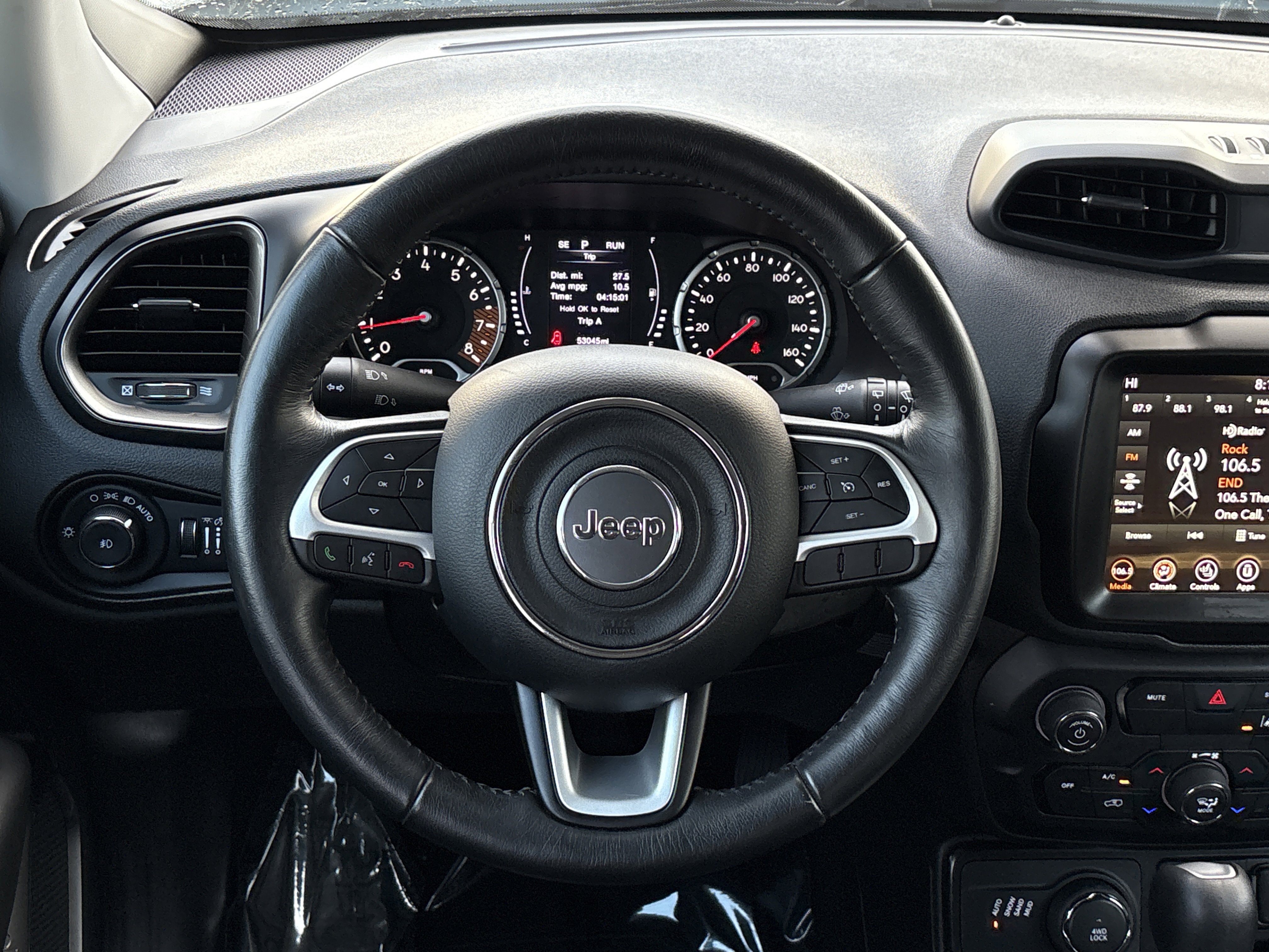 Certified 2023 Jeep Renegade Latitude w/ Premium Group image 20