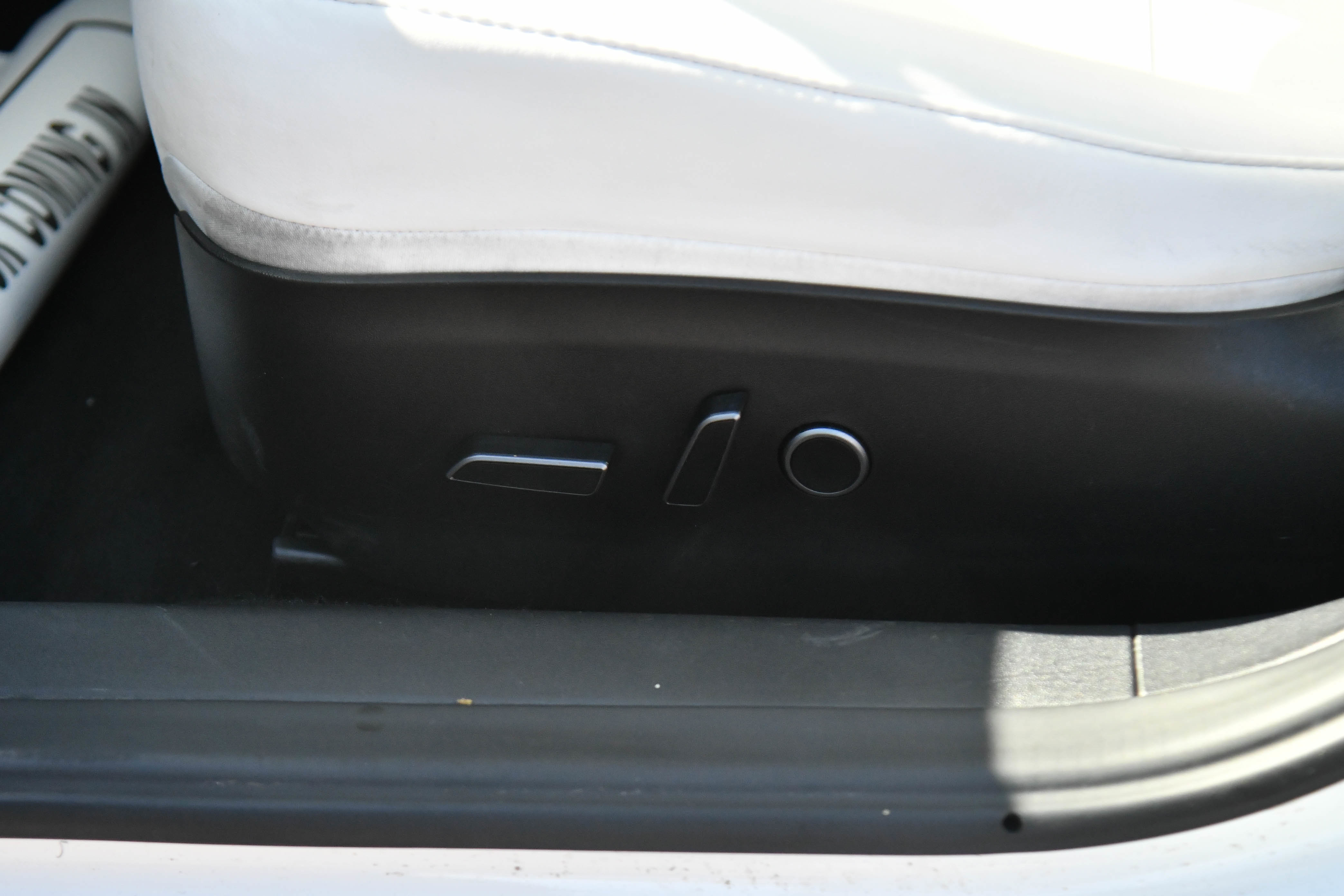 Used 2023 Tesla Model 3 Standard Range RWD image 16