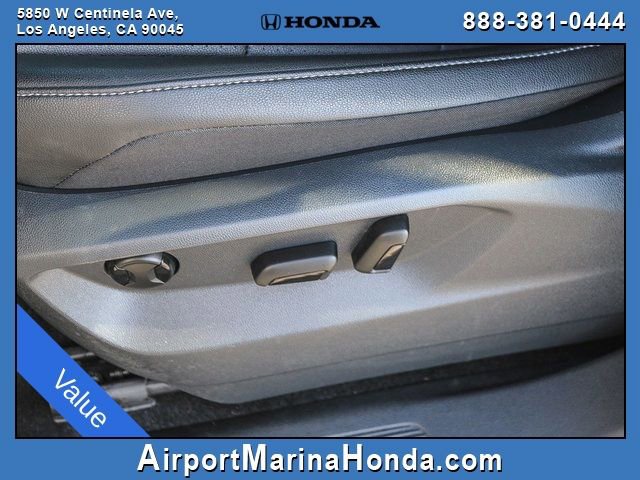 Used 2019 Volkswagen Tiguan SE w/ Panoramic Sunroof Package image 13