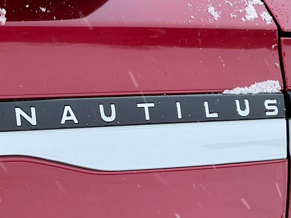 New 2026 Lincoln Nautilus Premier w/ Equipment Group 102A AWD/4WD image 2