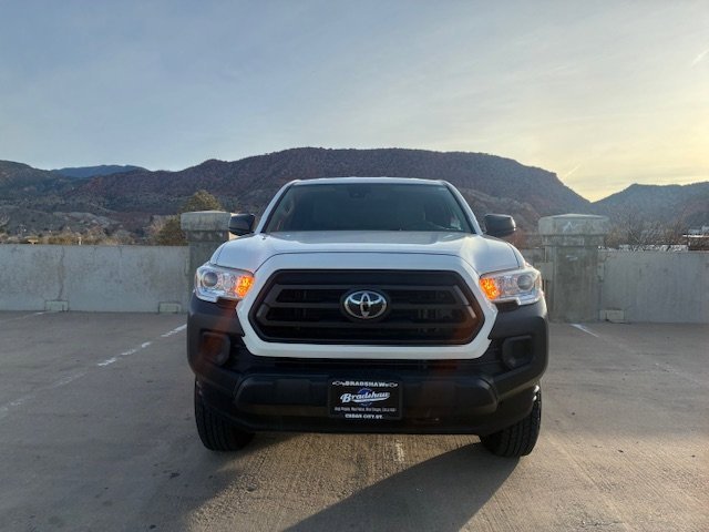 Used 2020 Toyota Tacoma SR image 5