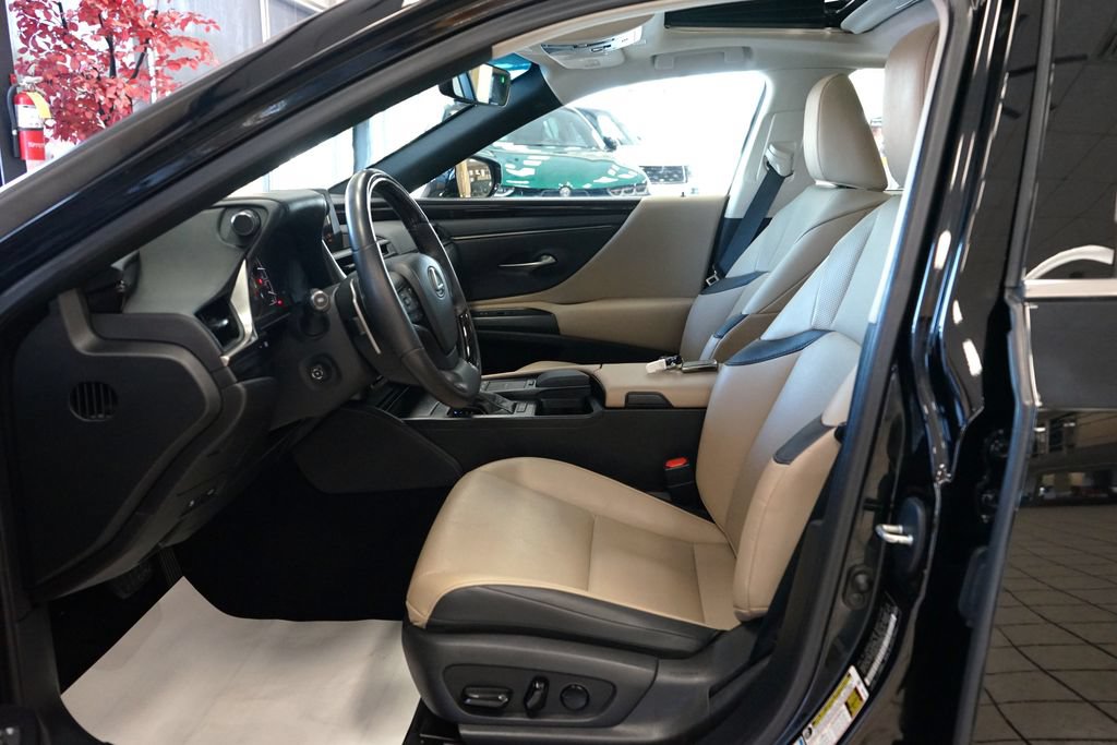 Used 2021 Lexus ES 250 w/ Premium Package AWD/4WD image 26