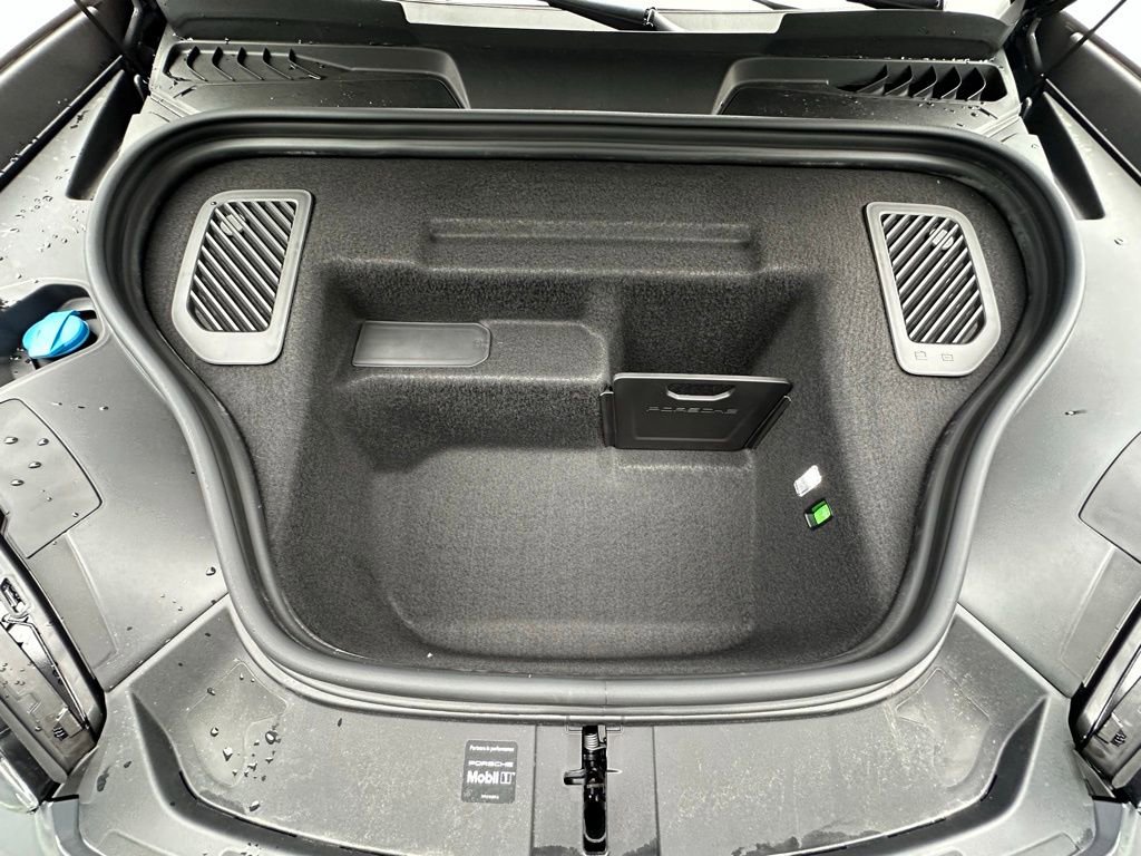 Used 2026 Porsche Macan Electric image 42